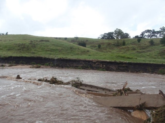 199031_190179134352904_4359946_n